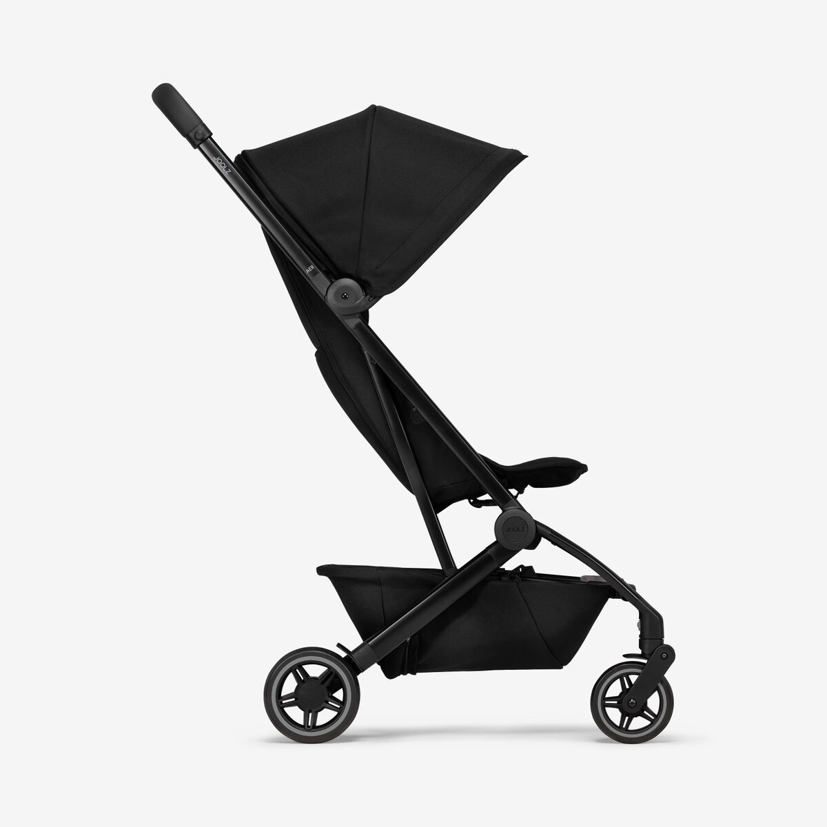 Joolz Aer+ Space Black с бампером и подстаканником
