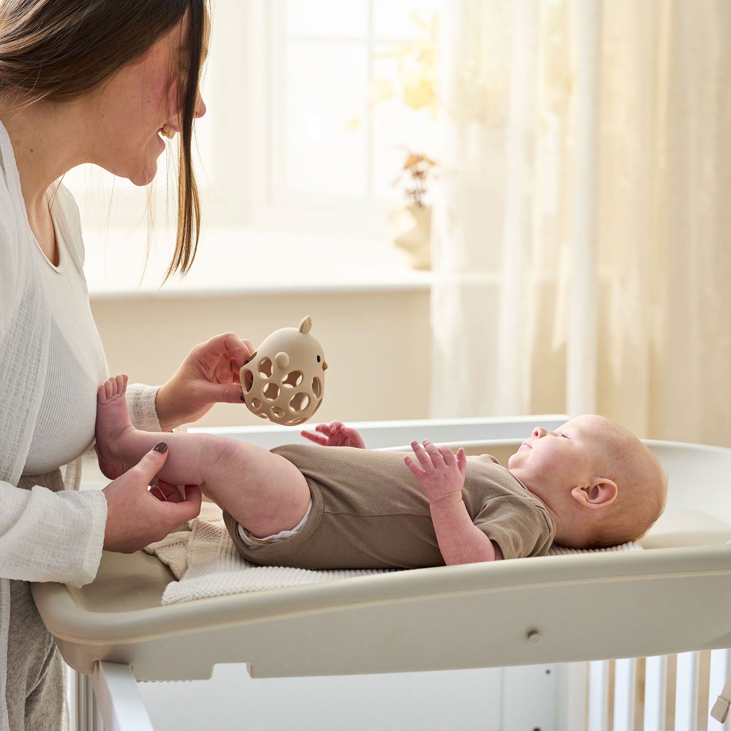 Пеленальная доска Tutti Bambini Cushi на жестком основании Mushroom
