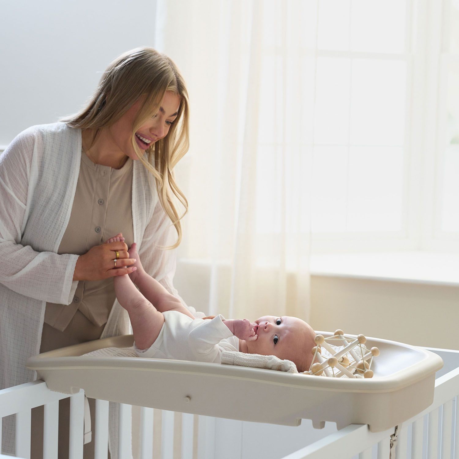 Пеленальная доска Tutti Bambini Cushi на жестком основании Cashmere