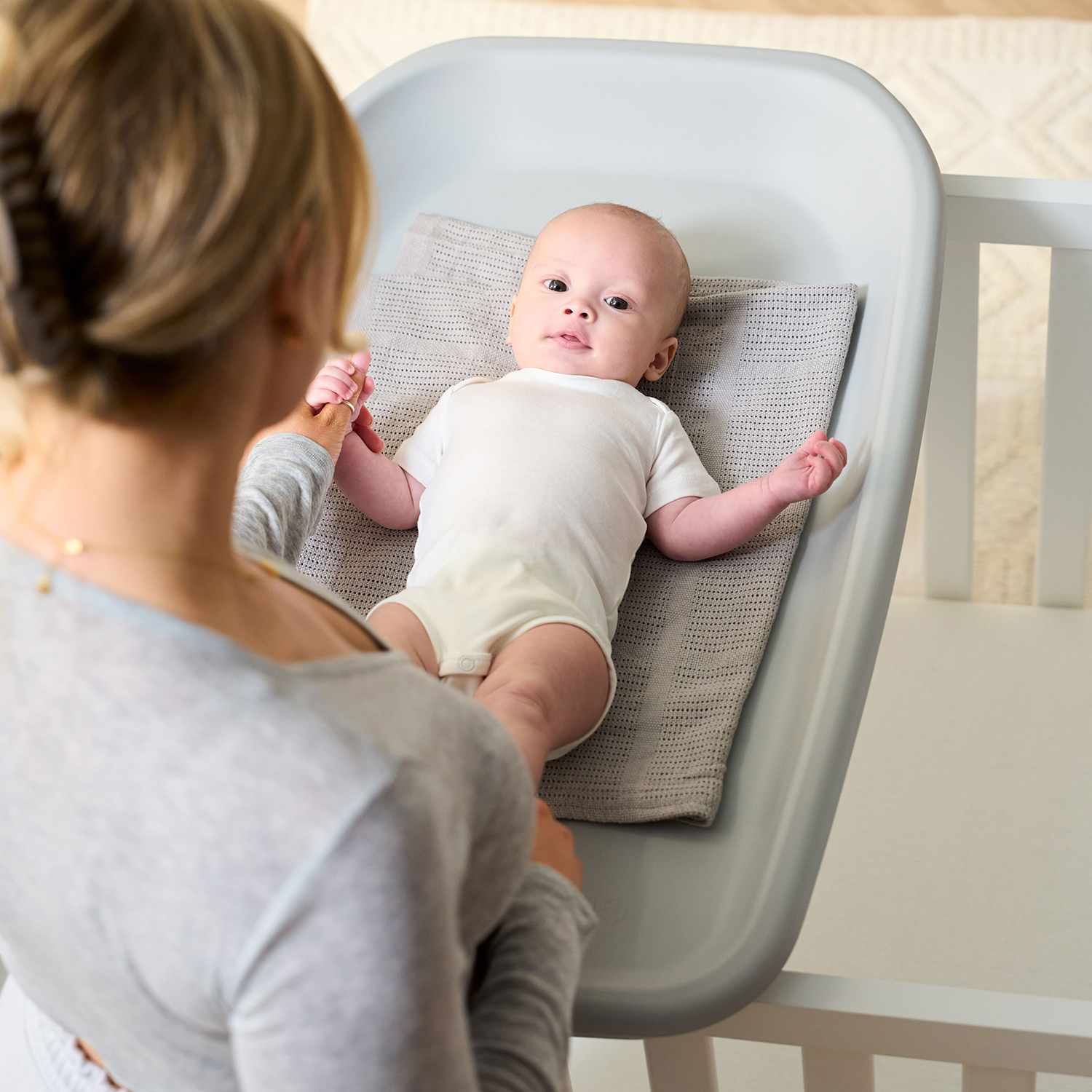 Пеленальная доска Tutti Bambini Cushi на жестком основании Cloud