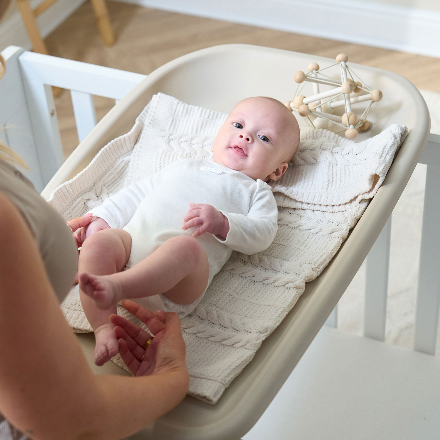 Пеленальная доска Tutti Bambini Cushi на жестком основании Cashmere