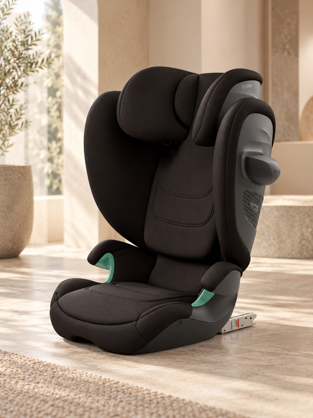 Детское автокресло Cybex Solution G2 Magic Black с IsoFix