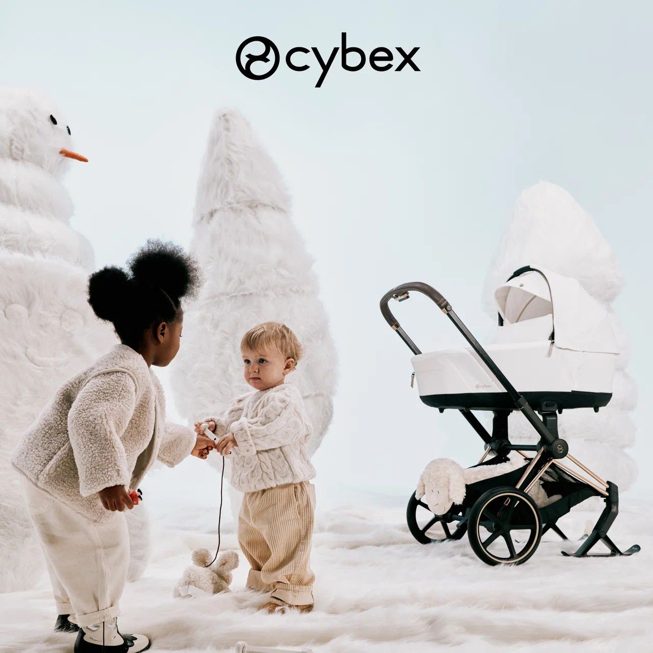 Cybex Priam IV 4 в 1 Rosegold цвет Off White с автокреслом Cloud T i-Size Plus Off White и базой Base T, коляска