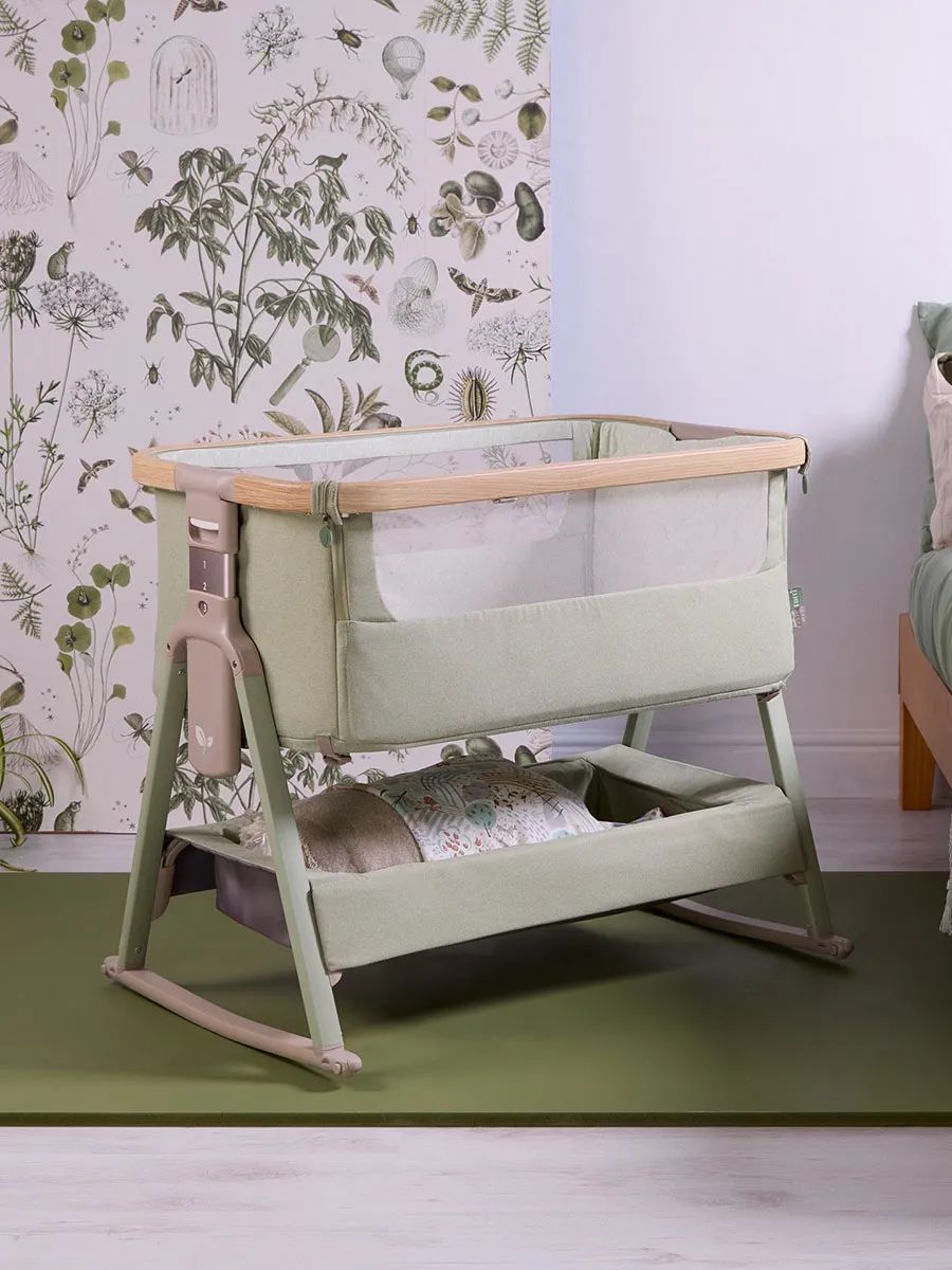 Кровать (колыбель) Tutti Bambini CoZee Air 2 51х80,5 см Дуб/Зеленый (Drifted Oak/Eucalyptus) c колесами 211207/3960
