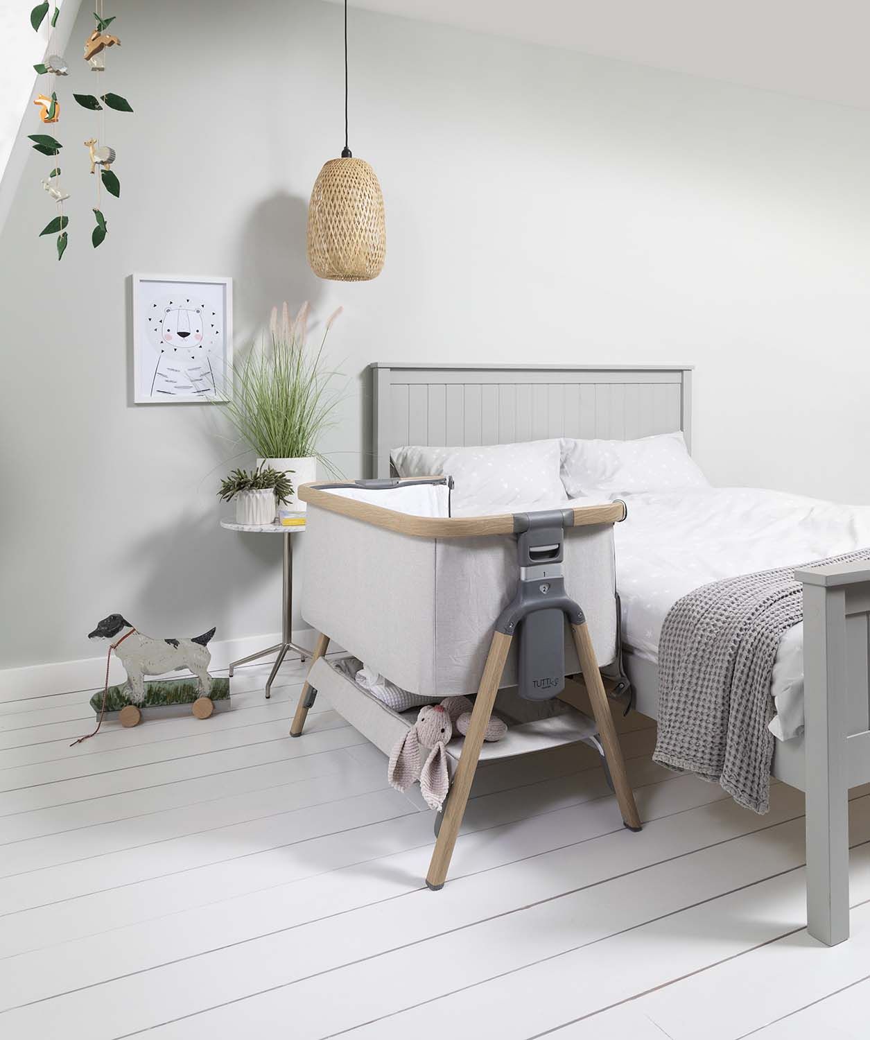 Колыбель Tutti Bambini CoZee с колесами Oak and Silver 211205/3596